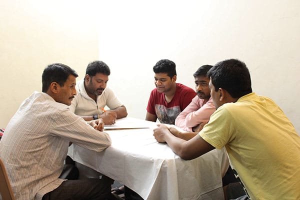 What is the Purpose of De-Addiction Centers in Bangalore?